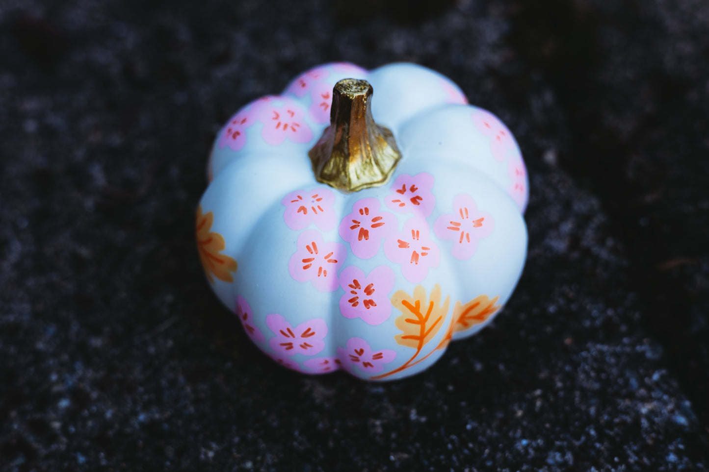 Pink Hydrangea Medium Pumpkin