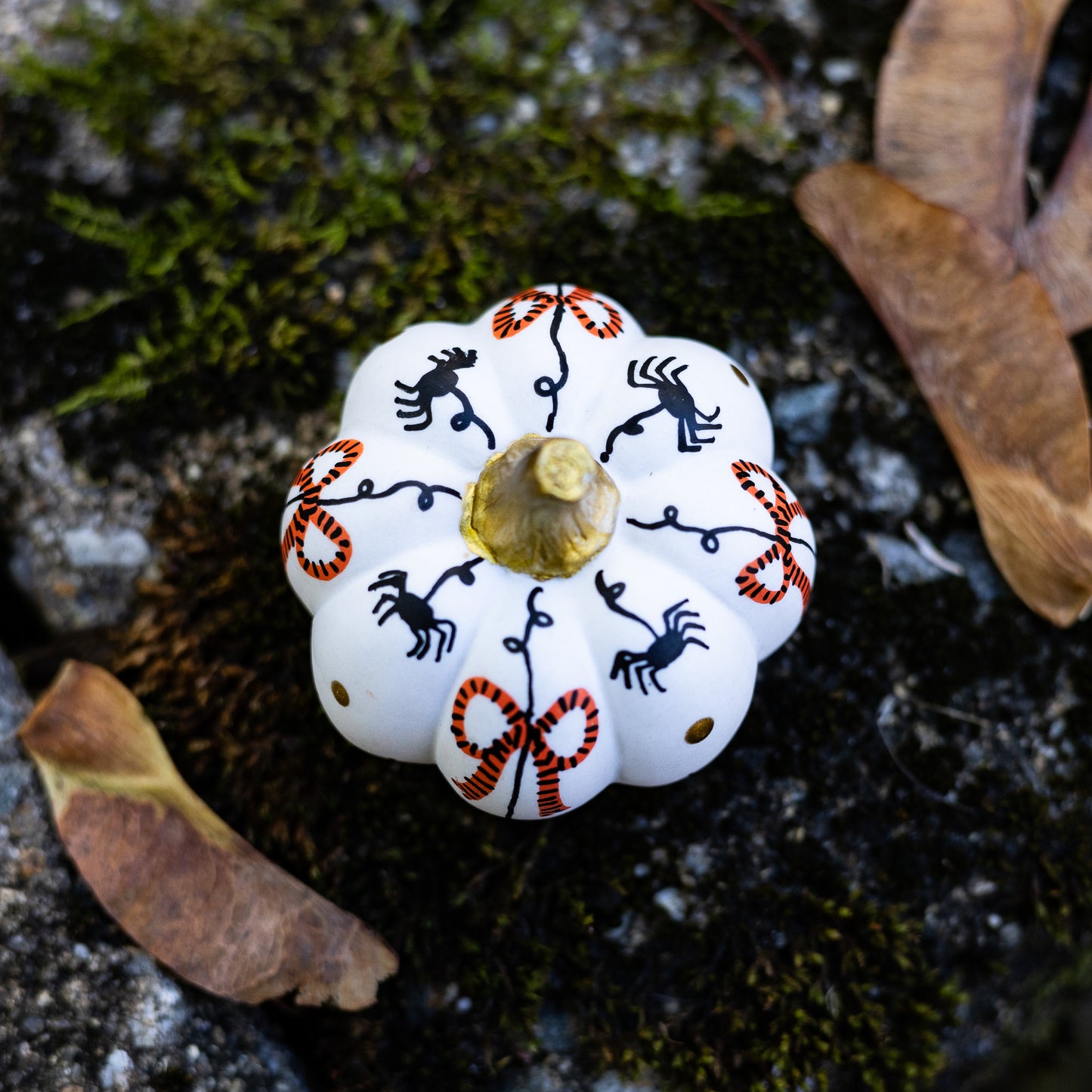 Spooky Bow Mini Pumpkin