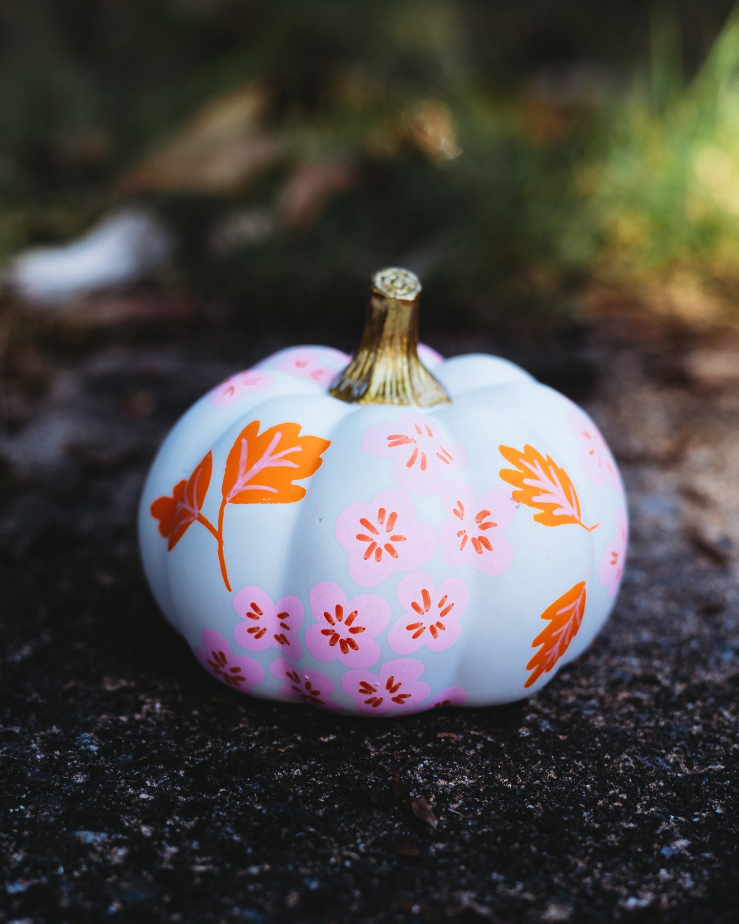 Pink Hydrangea Medium Pumpkin