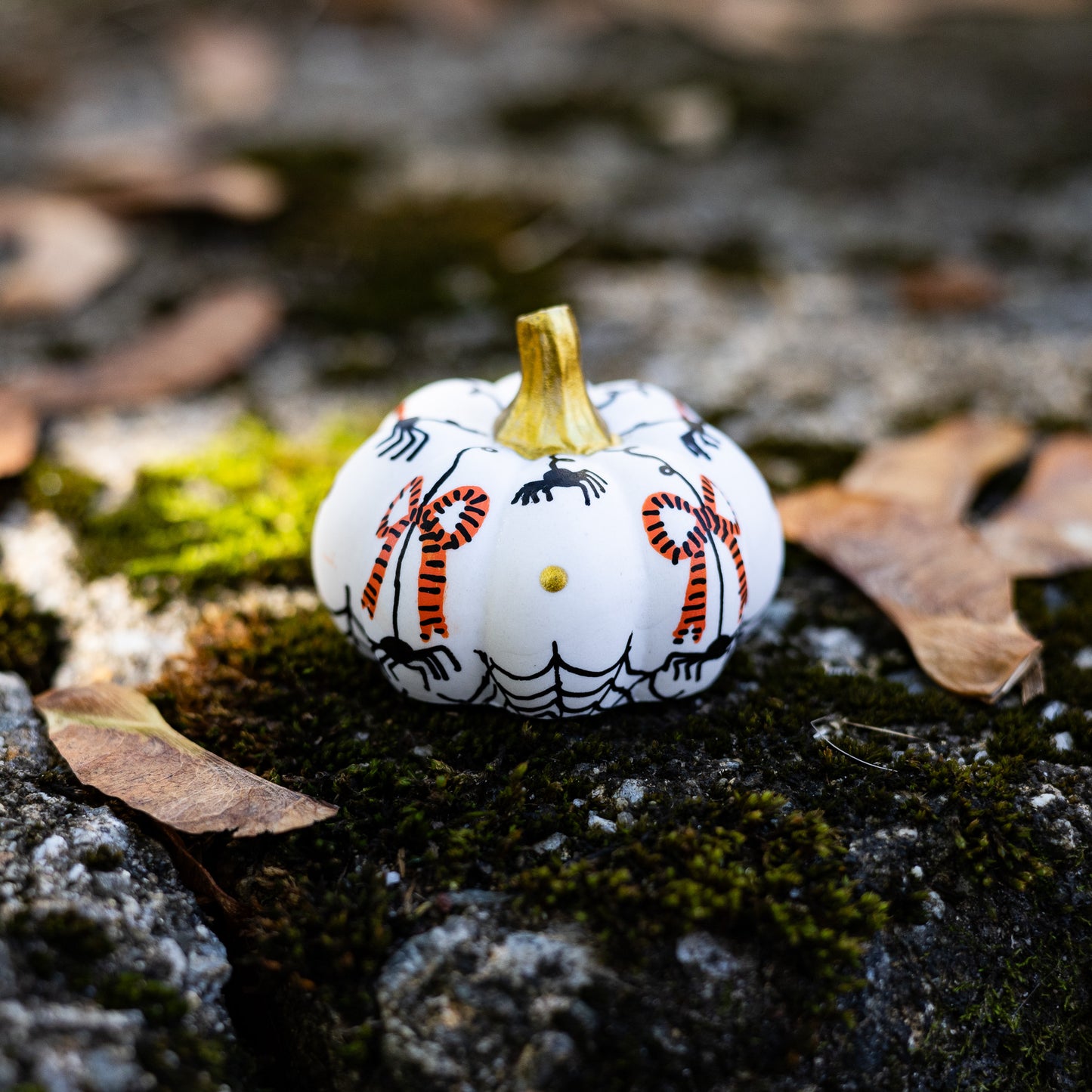 Spooky Bow Mini Pumpkin